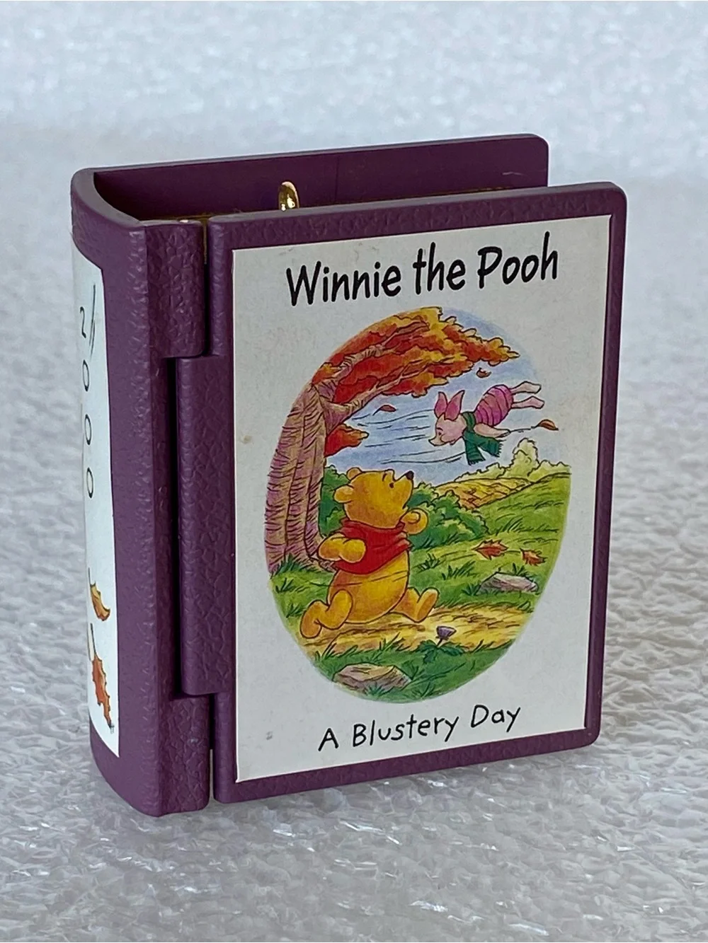 Vintage 2000 Hallmark Keepsake Ornament Winnie The Pooh 